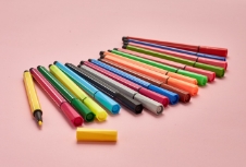 文具企業(yè)網(wǎng)站建設(shè)需要關(guān)注多元化產(chǎn)品線、用戶體驗等方面