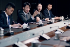 企業(yè)官網(wǎng)開發(fā)需要綜合考慮視覺設(shè)計、內(nèi)容建設(shè)、互動體驗等多個方面